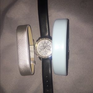 Adjustable band watch